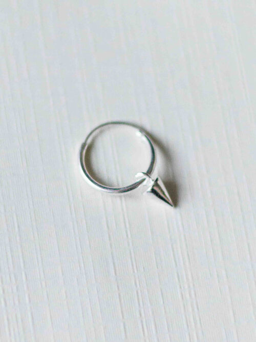 Argolas com pendente cone 12mm em Prata 925 sem Níquel - Argolas Kaile | Celtiana