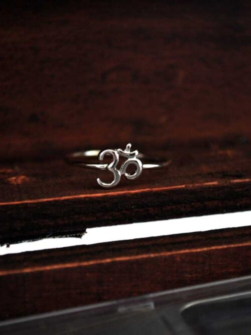 Anillo Enis