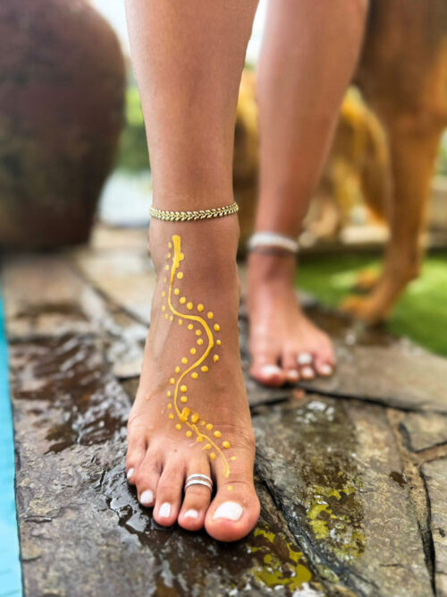 Pulseira dourada para o pé em Aço Inoxidável sem Níquel - Tornozeleira Nerys | Celtiana